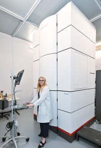 Monochromated EELS Scientist